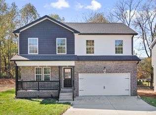 318 Carla Ct, Clarksville, TN 37043