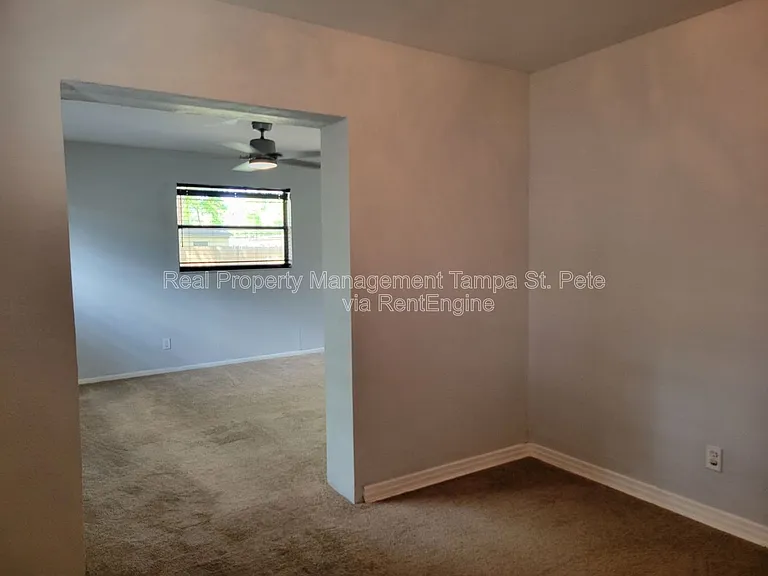 4311 S Thatcher Ave — Photo 23