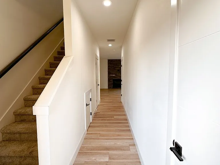 4827 Elvira Place N Stanko #4827ELV — Photo 7