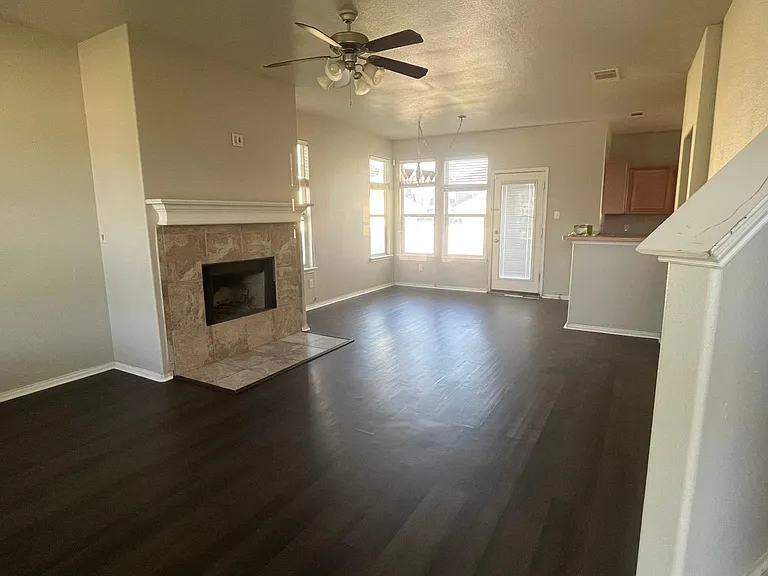 9224 Masse Ct — Photo 2