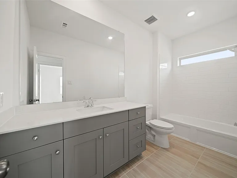 4535 Windmill Landing Ln — Photo 37