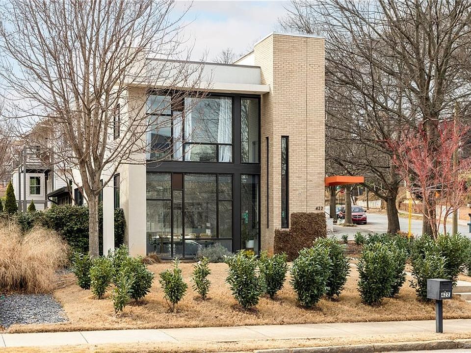 1st image of 422 Glen Iris Dr NE