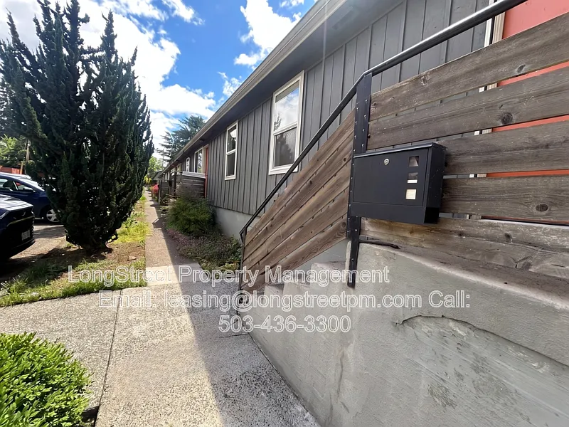 2 bed, 1.0 bath, 550 sqft, $1,450 — Photo 2
