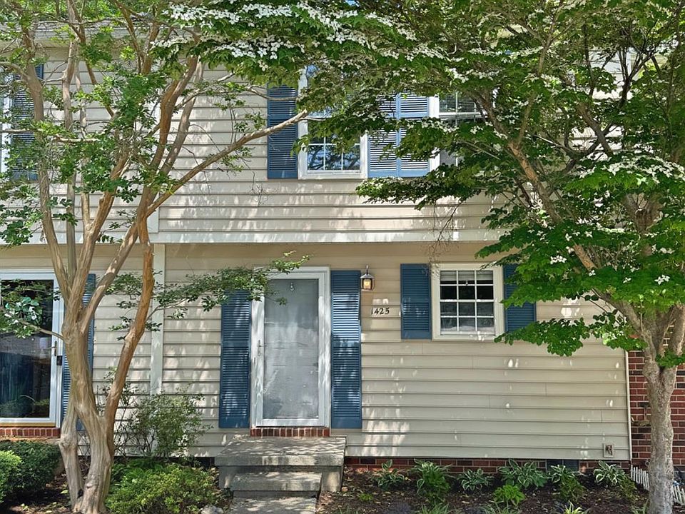 1st image of 1425 Ashbourne Dr