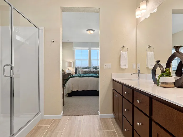 Spacious Townhomes in Provence at Natomas — Photo 36