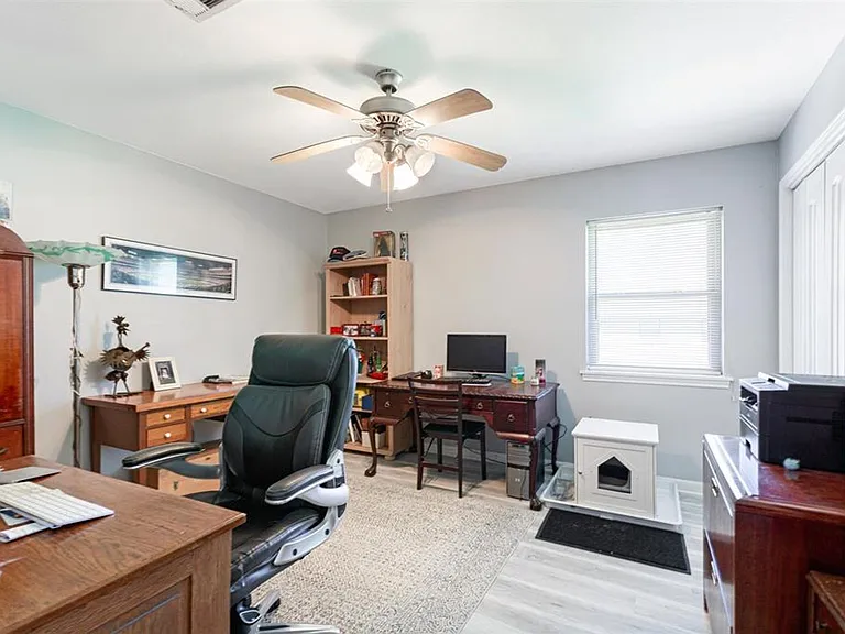 15826 New Market Dr — Photo 10