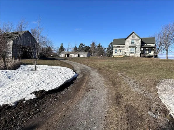 2039 130th St, Lowden, IA 52255