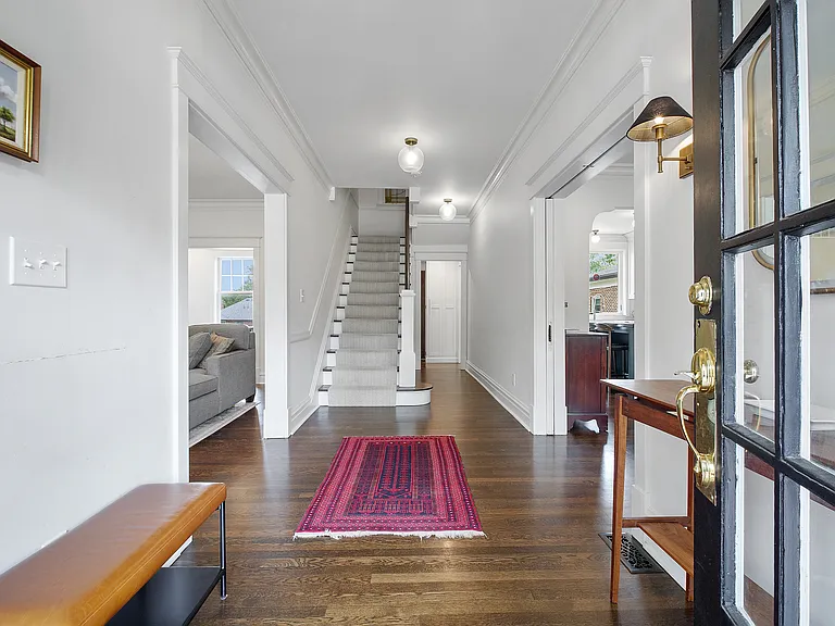 7071 Lindell Blvd — Photo 4
