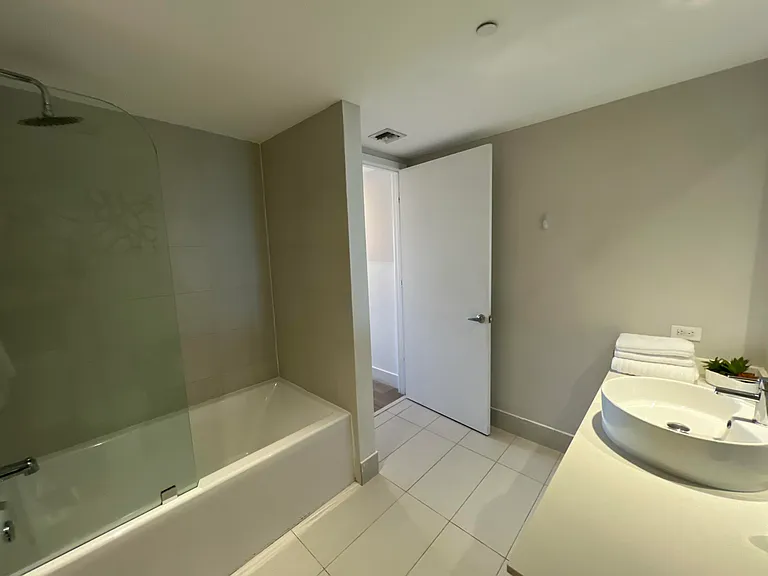 2600 E Hallandale Beach Blvd #T3110 — Photo 6