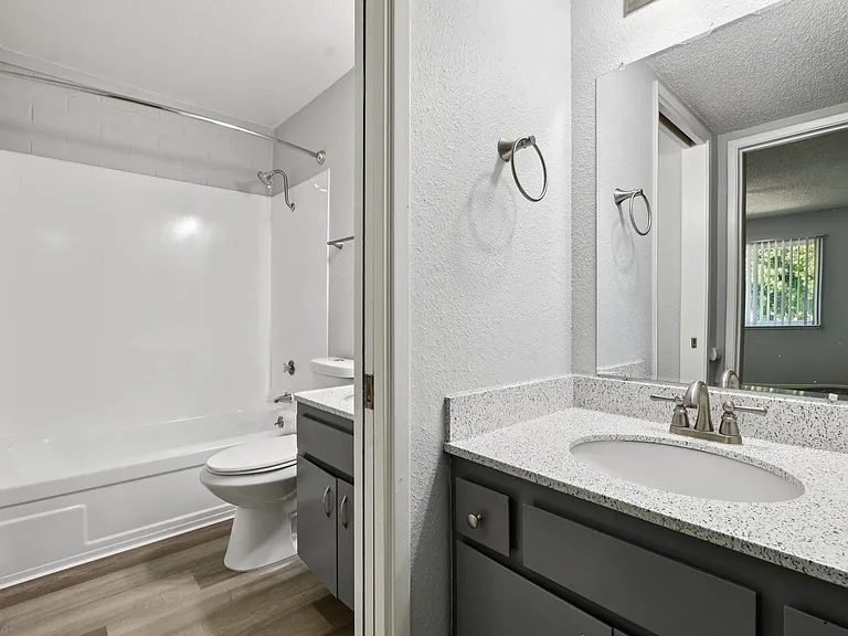 The Meadows Apartments — Photo 16