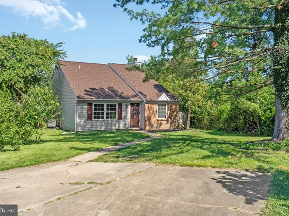 5 Aldeburgh Ct, Baltimore, MD 21237