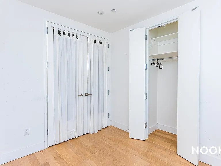 829 Willoughby Ave #4F — Photo 3
