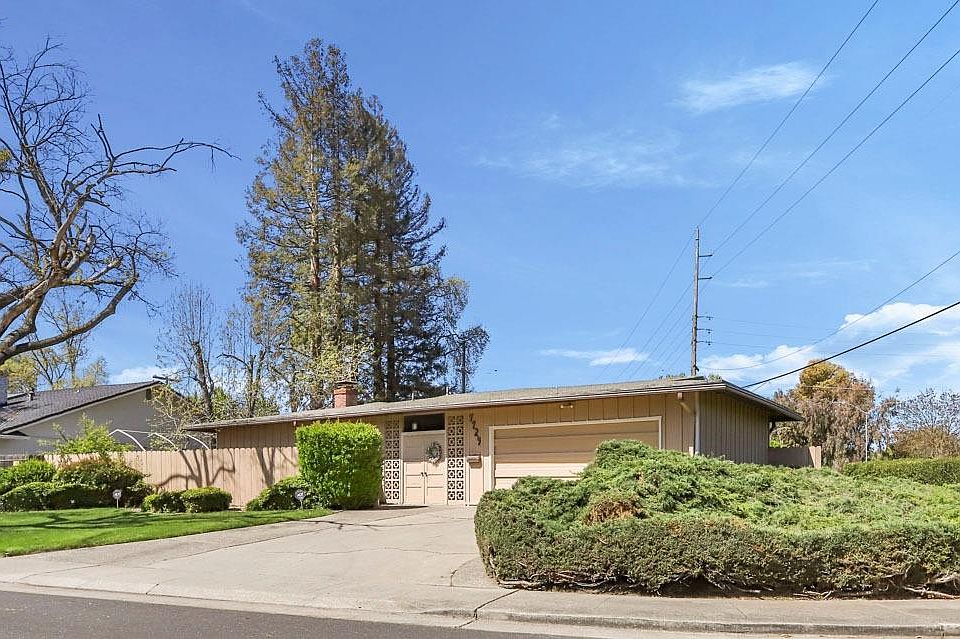 1st image of 7729 Park Woods Dr