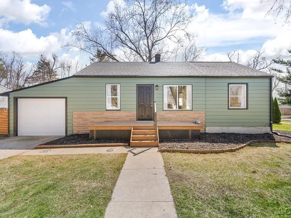 115 Bartlett St, Clinton, MI 49236