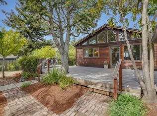 5814 Merriewood Dr, Oakland, CA 94611
