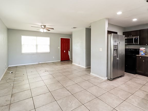 3rd image of 4705 King Cole Blvd