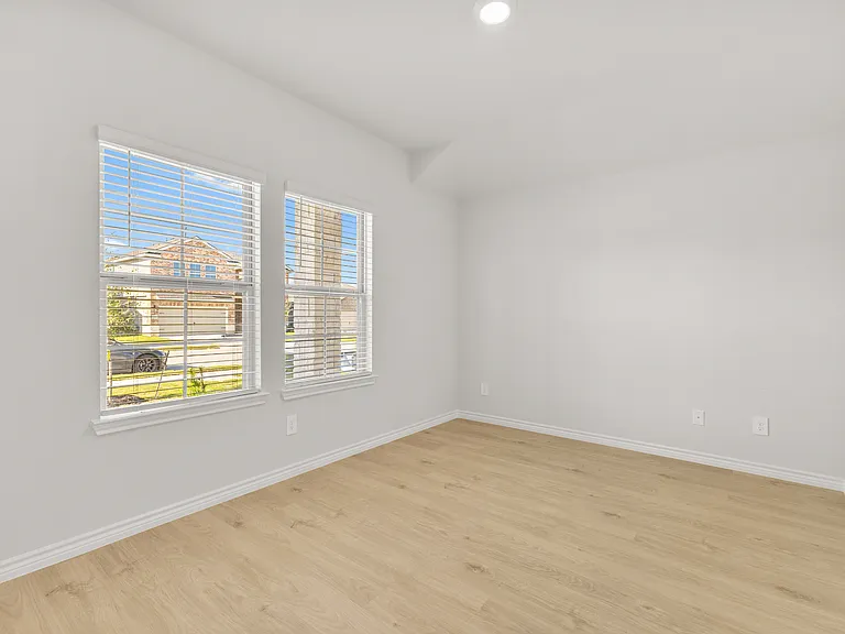 1220 Canton Dr — Photo 6