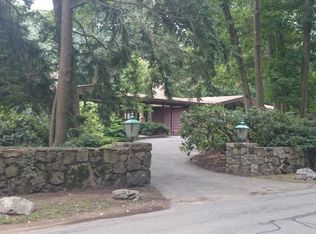 320 Dudley St, Brookline, MA 02445