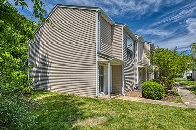 1st image of 3849 Staffordshire Ln