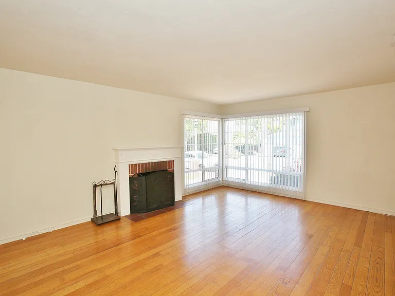 529 Haas Ave — Photo 4