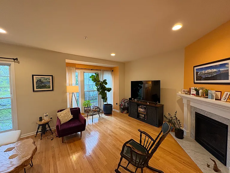 33 Jacob Way — Photo 15