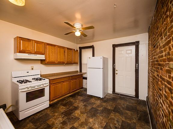 5th image of 2745 Maryland Ave APT 2