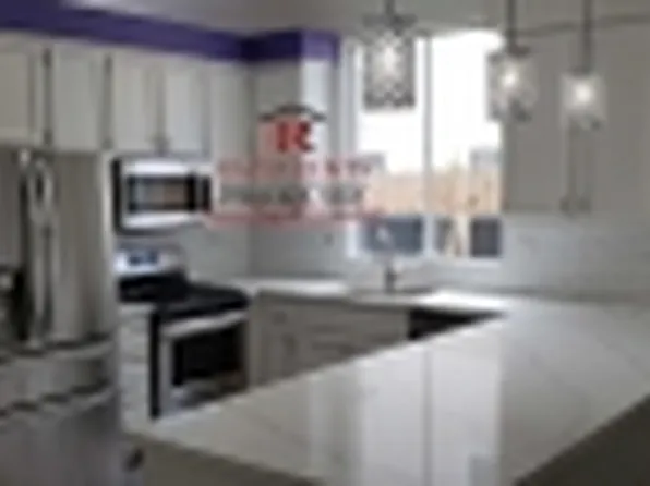 8947 Giant Panda Dr, Sacramento, CA 95829