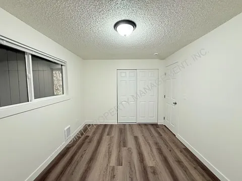 1315 Hickory St #9 — Photo 20