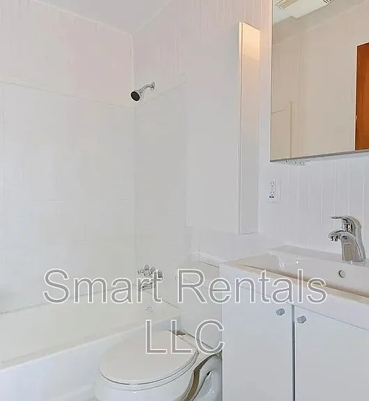 980 Manresa Ln — Photo 16