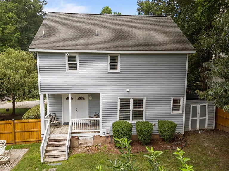 112 Autumn Ridge Dr — Photo 2