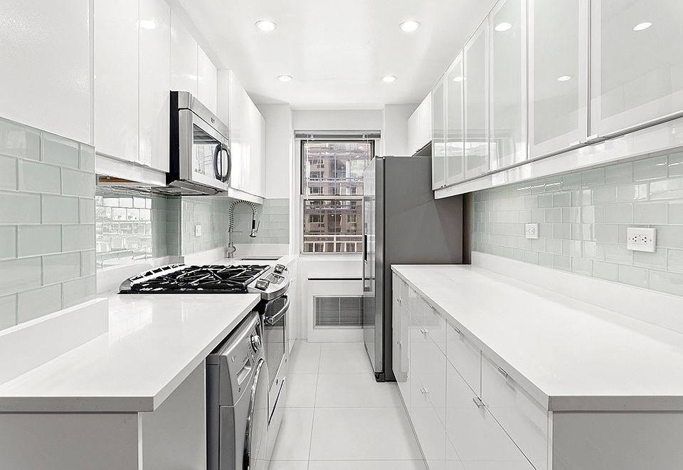 1st image of 301 E 66th St APT 14h