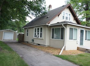 1515 3rd Ave S, Fargo, ND 58103