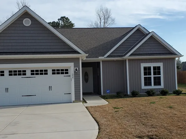 227 Clay Hill Rd, Sneads Ferry, NC 28460