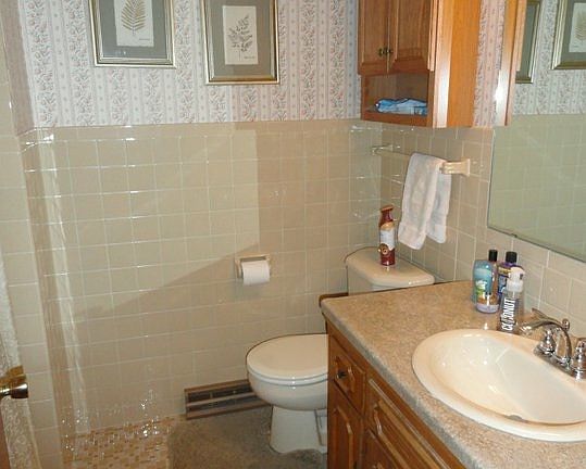 4th image of 839 W Badger Ln