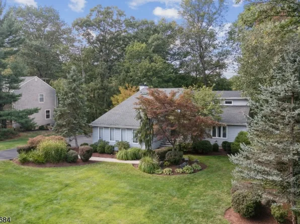 21 Hickory Dr, Bernards Twp., NJ 07920