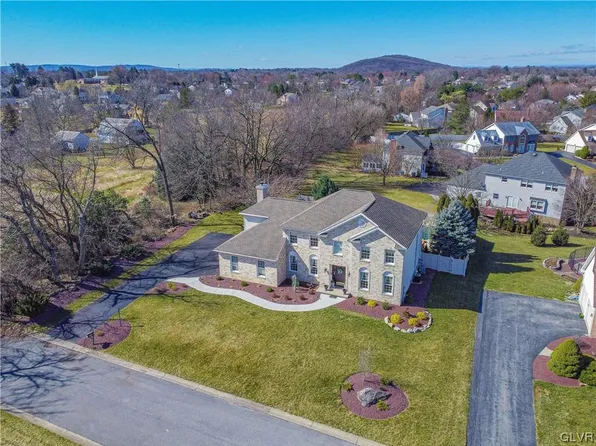 3715 Barlow Pl, Bethlehem, PA 18020