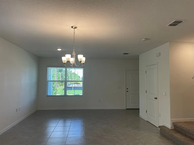 701 Costa Ln — Photo 8