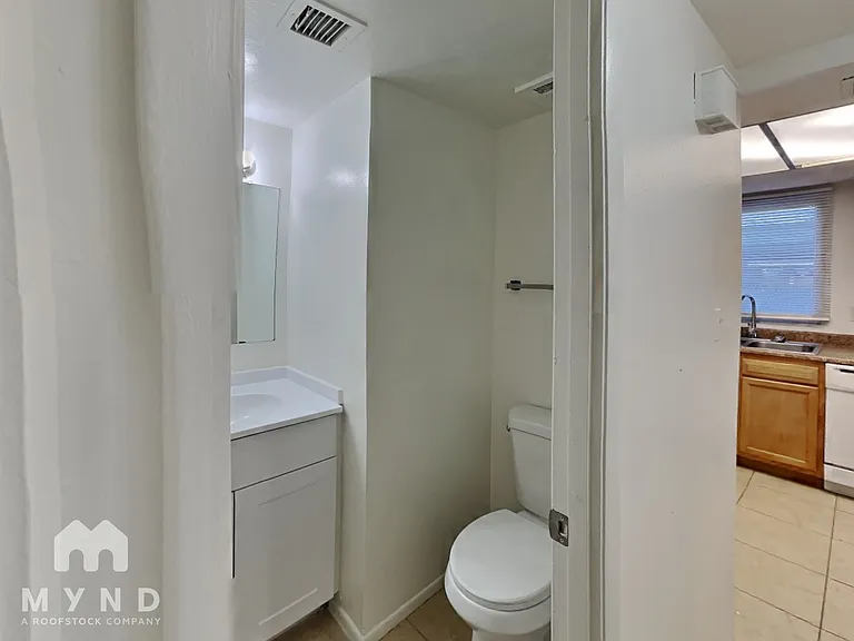 5924 N 83rd St — Photo 16