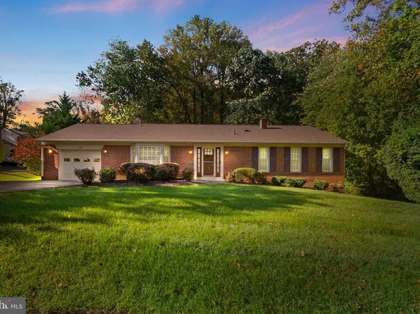 2401 Falling Creek Rd, Silver Spring, MD 20904