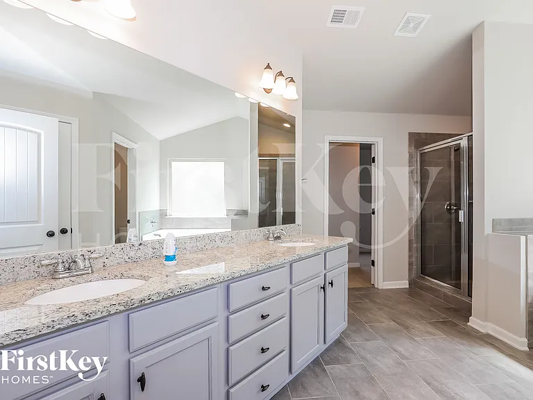 727 Hot Springs Trl — Photo 8