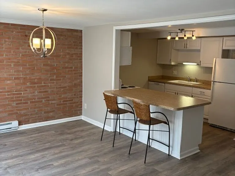 219 Highbridge St #5 — Photo 3