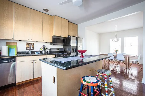 2223 Soniat St Photo 1