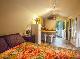 21366 Entrada Rd #2, Topanga, CA 90290