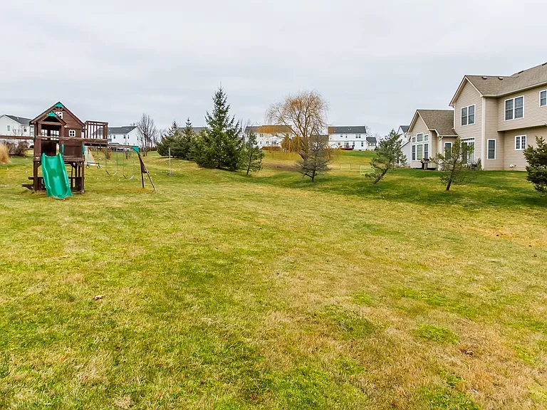 9 Chriswell Ln — Photo 38
