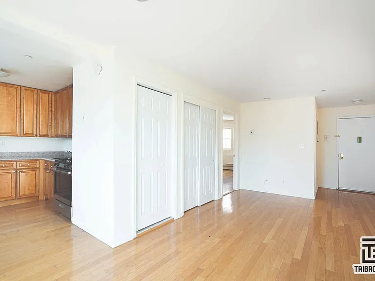 84-02 143rd St #604 — Photo 3