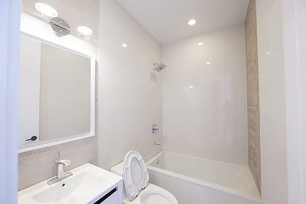 Rented by Brooklyn Group | media 52