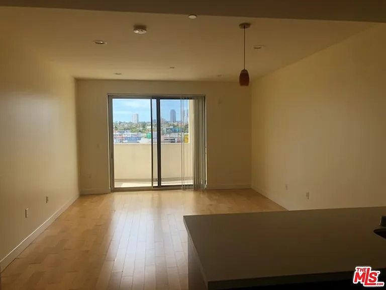 1260 S Corning St #503 — Photo 8