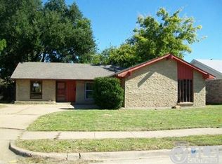 1609 Squire Ct, Grand Prairie, TX 75051