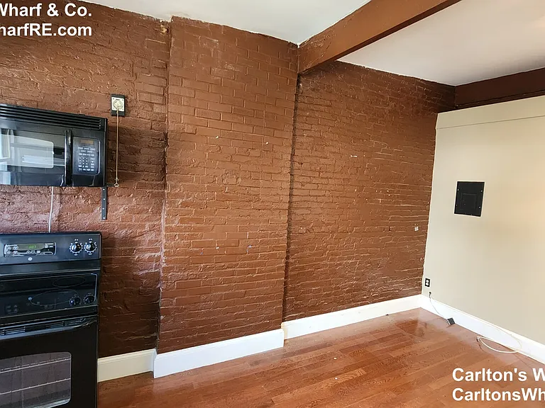 4 Wilbur Ct #3 — Photo 2