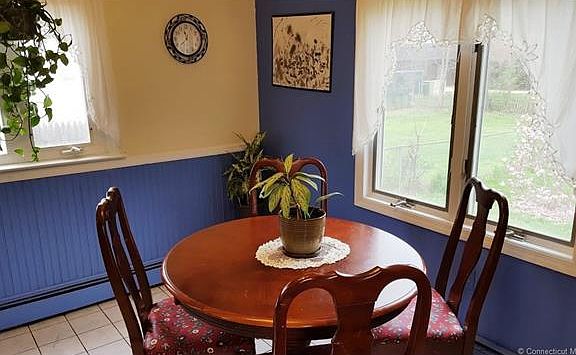 Open-Concept, Eat-In Kitche...